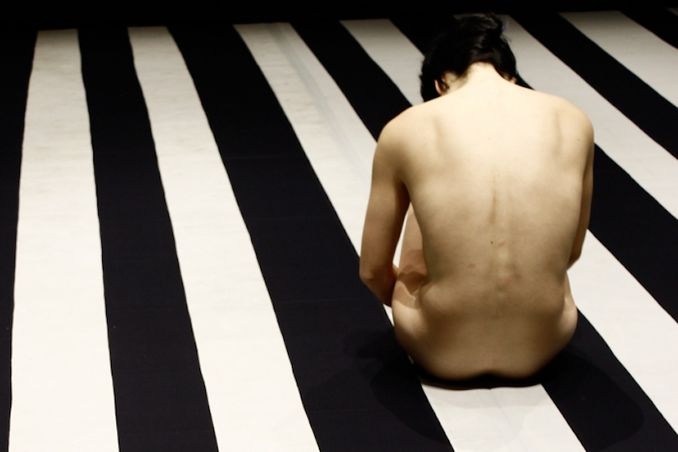 UN/DRESS | moving painting (Masako Matsushita). Photo: Paolo Paggi.