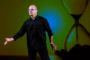 Jaroslav Slavický v představení Hommage a la vie souboru Bohemia Balet. Foto: Michal Hančovský.