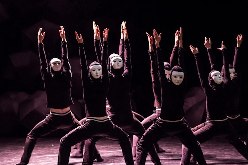 Černý mraky nepláčou (DEKKADANCERS). Foto: Pavel Hejný.