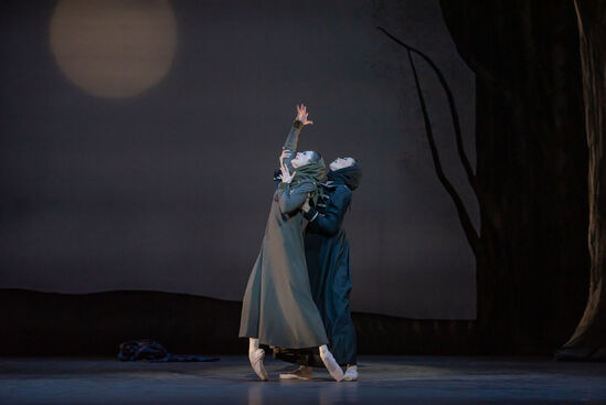 Oněgin (Irina Burduja, Alina Nanu). Foto: Serghei Gherciu.
