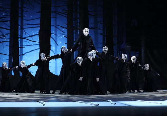 The Sorcerer's Apprentice Is Revived on the Stage of the National Theatre in its Dark Form