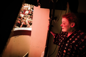 Nola Rae right before her performance, Mime Fest Polička. Photo: Petr Lebeda.