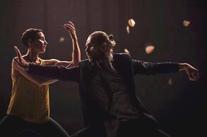 Flow – An Illusion of Flowing Time