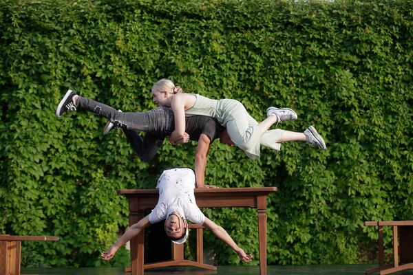 OQDA at KoresponDance at Žďár nad Sázavou (Mohammed a Wahib Hammichovi, Emma Houston). Foto: Dragan Dragin.