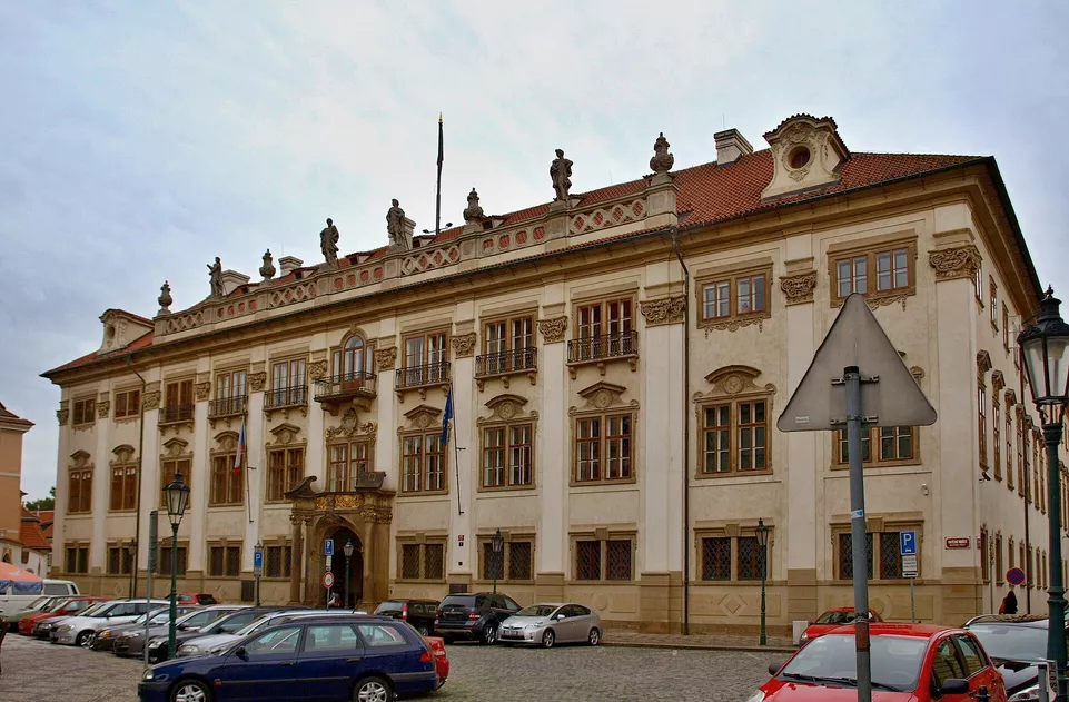 Ministry of Culture. Source: Wikimedia Commons.