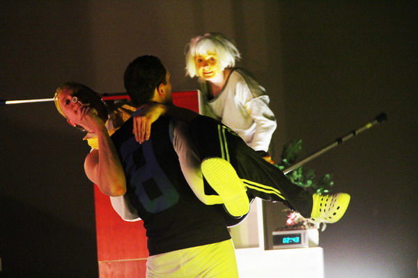 Festival …příští vlna/next wave… 2014 ve znamení vepře i Ztrát a nálezů
