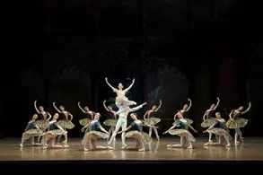 Paquita. Photo: Laurent Philippe  / Opéra national de Paris.