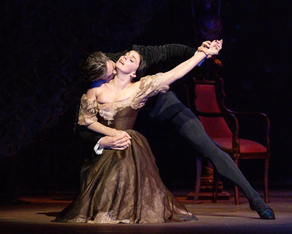 Natalia Osipova as Tatiana and Lukas B. Brændsrød as Eugene Onegin in John Cranko's Onegin ©2025 RBO. Photographed by Andrej Uspenski.
