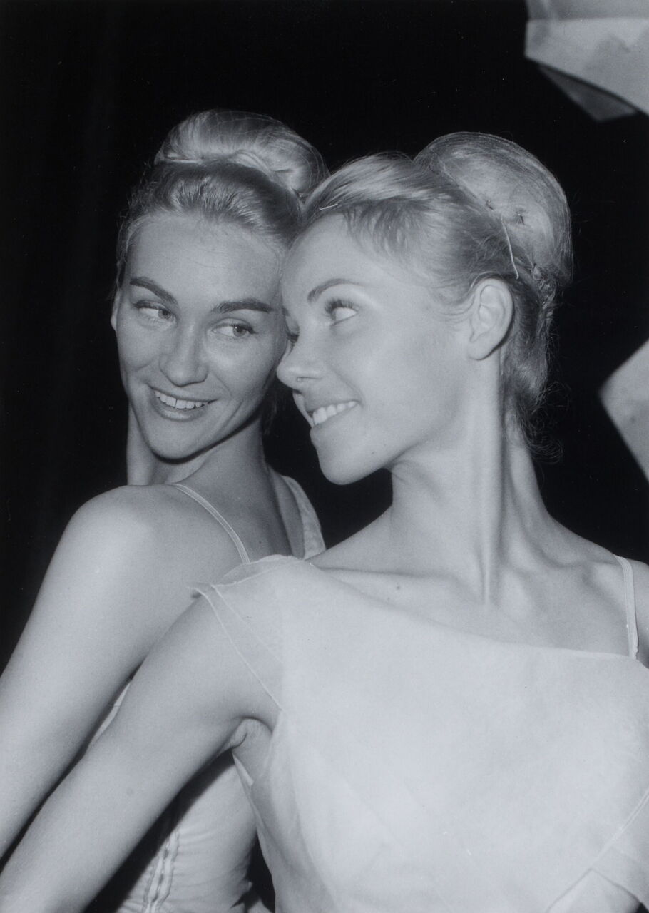 Claude Bessy (left) and Mireille Nègre (right) in the ballet Reflet, Opéra-Comique in Paris, 1963. Source: Roger Pic, Wikimedia Commons.
