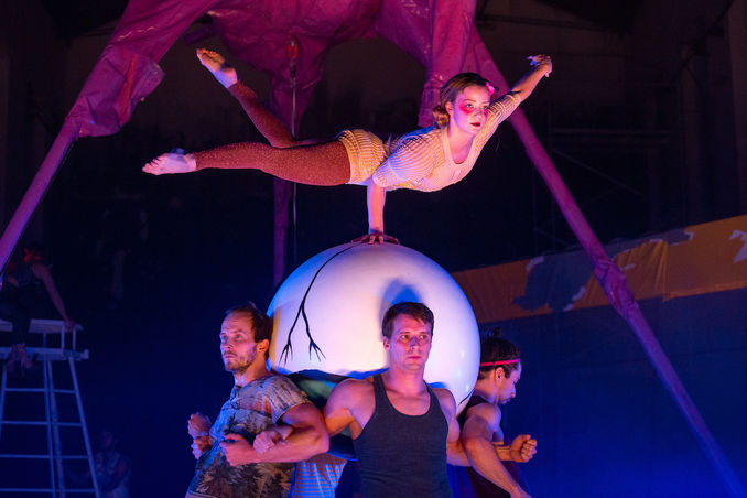 Cirk La Putyka. Photo: Jiří Šeda.