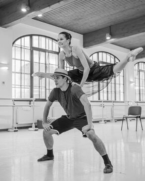 Rehearsal of Leonce &amp; Lena (Radka Příhodová and Ondřej Vinklát). Photo: Serghei Gherciu.