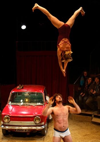 French acrobatics ensemble Cirque Aïtal opens autumn edition of New Circus Season Pilsen 2015