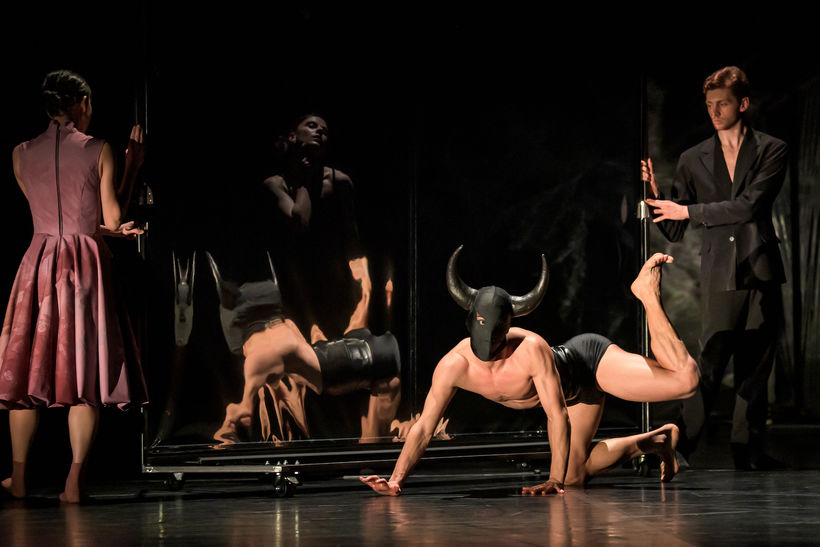 Carmen (Natalia Adamska, Alessio Corallo ). Photo: Serghei Gherciu.