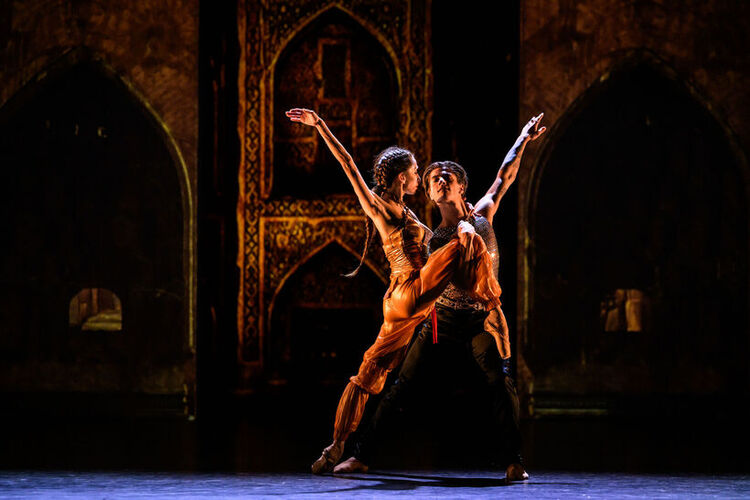 Scheherezade. Czech National Ballet. Photo: Serghei Gherciu.