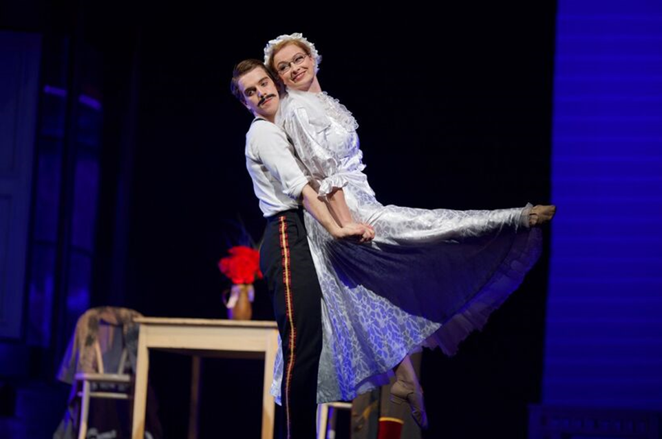 Kerosene lamps (Marika Hanousková and Rory Ferguson). Photo: personal archive of M.H.