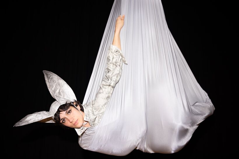 Kareth Schaffer: Bat Dances. Photo: Mayra Wallraff.