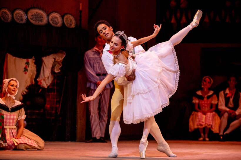 Marcelino Sambé as Colas and Francesca Hayward as Lise in La Fille mal gardée, The Royal Ballet ©2025. Photo: Alice Pennefather.