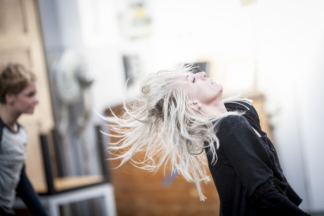 Charlotta Ofverholm na zkoušce Traces, Foto: Vojta Brtnický