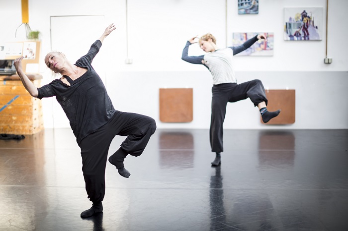 Charlotta Öfverholm na zkoušce inscenace Traces, foto: Vojtěch Brtnický